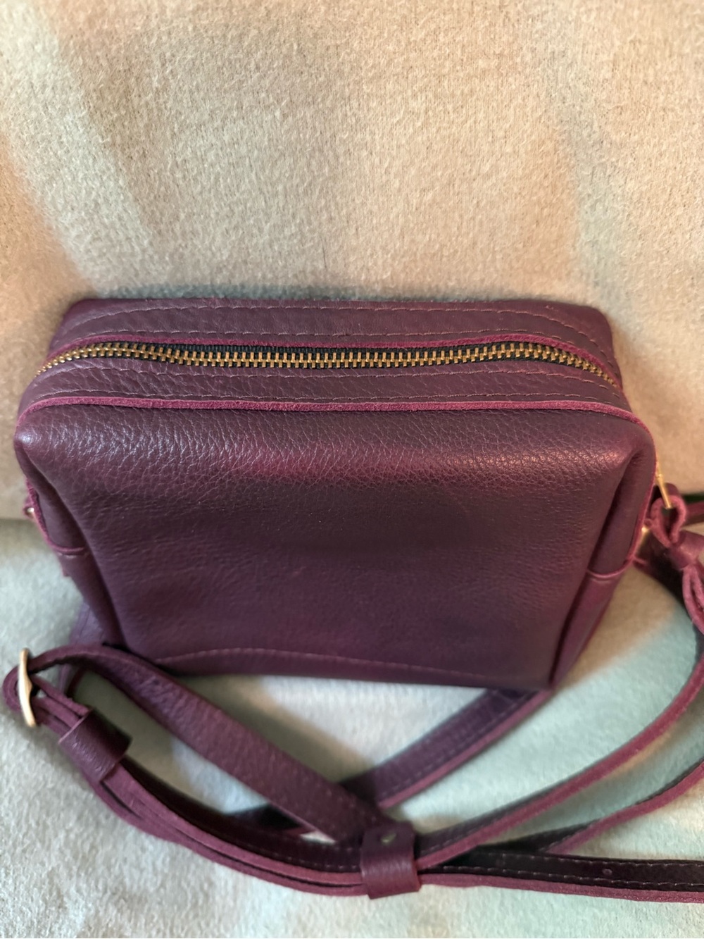 Portland Leather Plum Pebbled and Thick Leather, Crossbody Bag - Picture 3 of 6